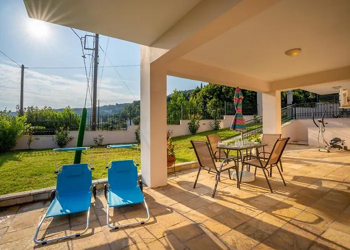 Paralia Platanou Seaview House